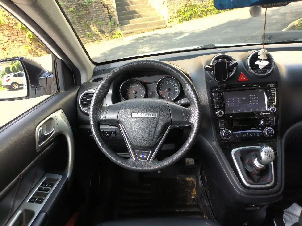 Haval H6 2016 Upgraded Model 1.5T Manual Two-Wheel Drive Urban Version — миниатюра 9