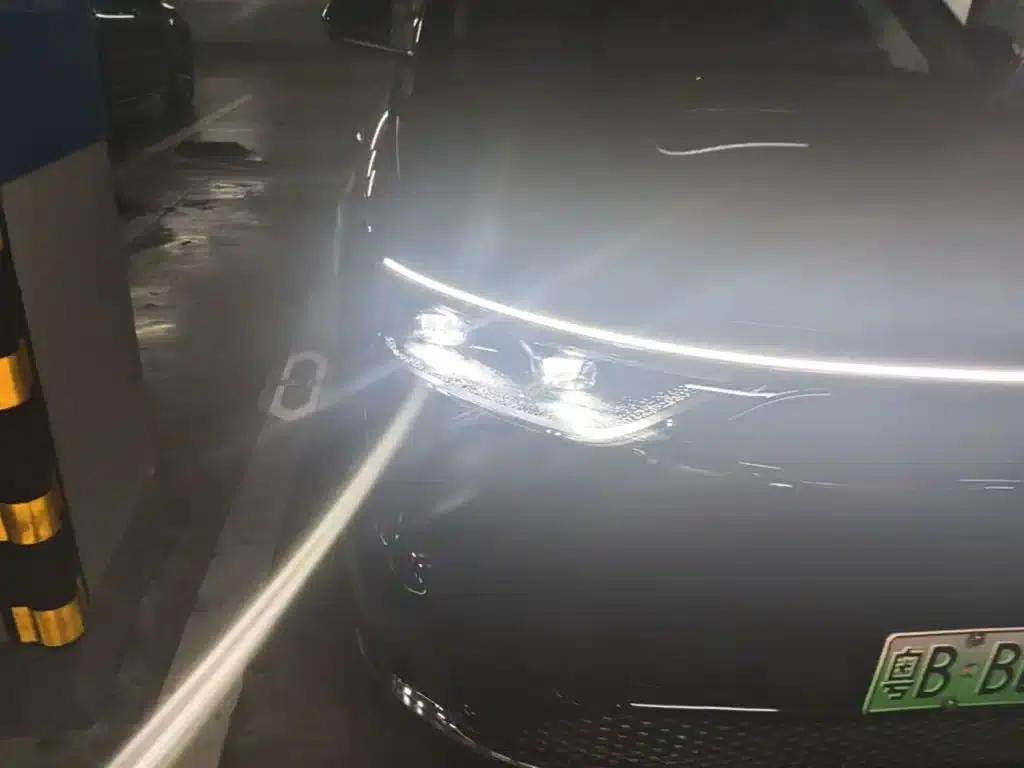 Wenjie M8 2025 Pure Electric Max+ Six-Seat Long Range Version (192-line LiDAR) — миниатюра 13