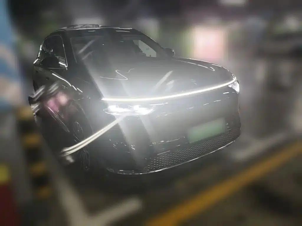 Wenjie M8 2025 Pure Electric Max+ Six-Seat Long Range Version (192-line LiDAR) — миниатюра 7