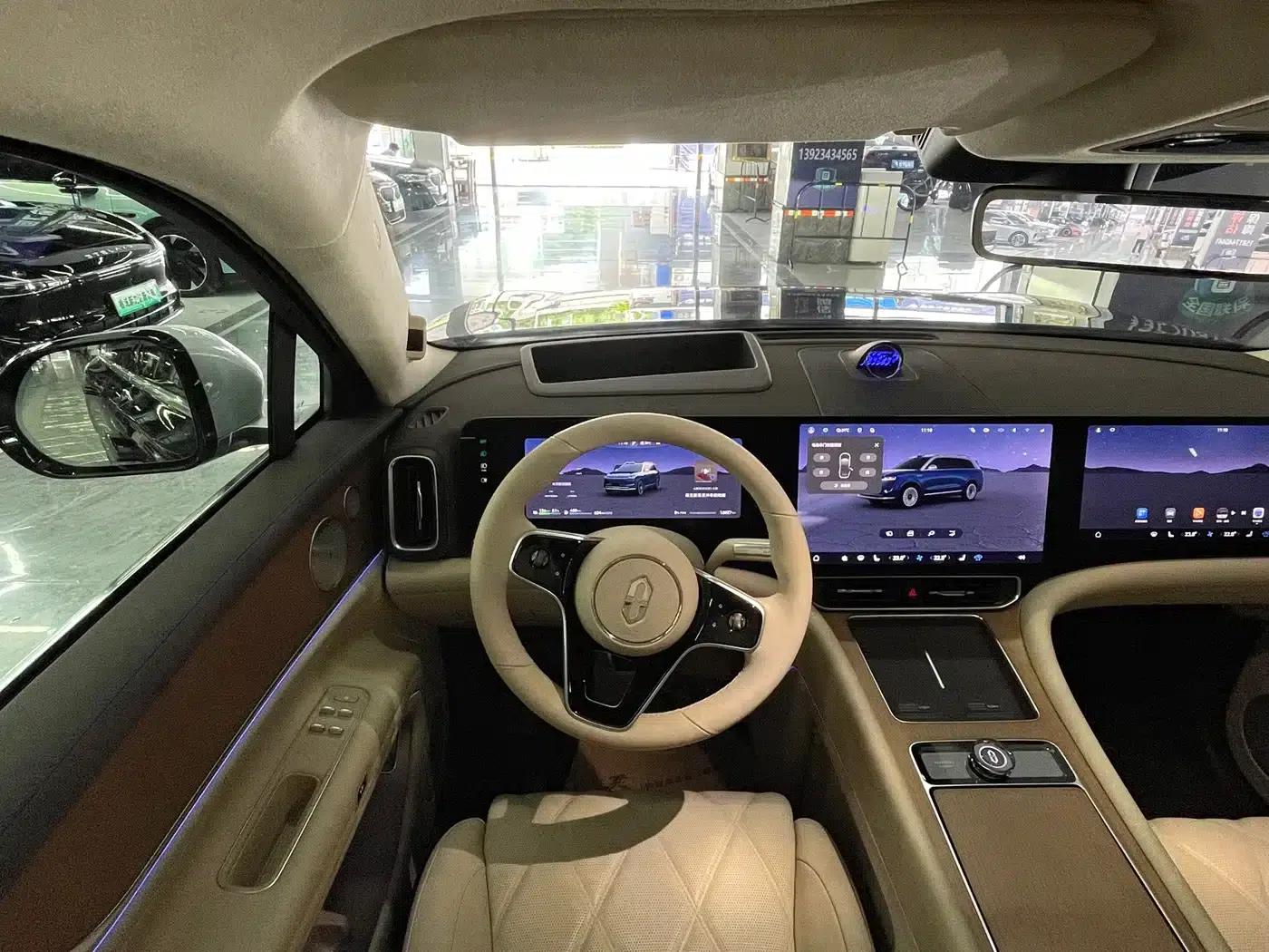 Wenjie M9 2025 Extended Range Ultra Edition 52kWh 5-Seat Version (192-line LiDAR) — миниатюра 12