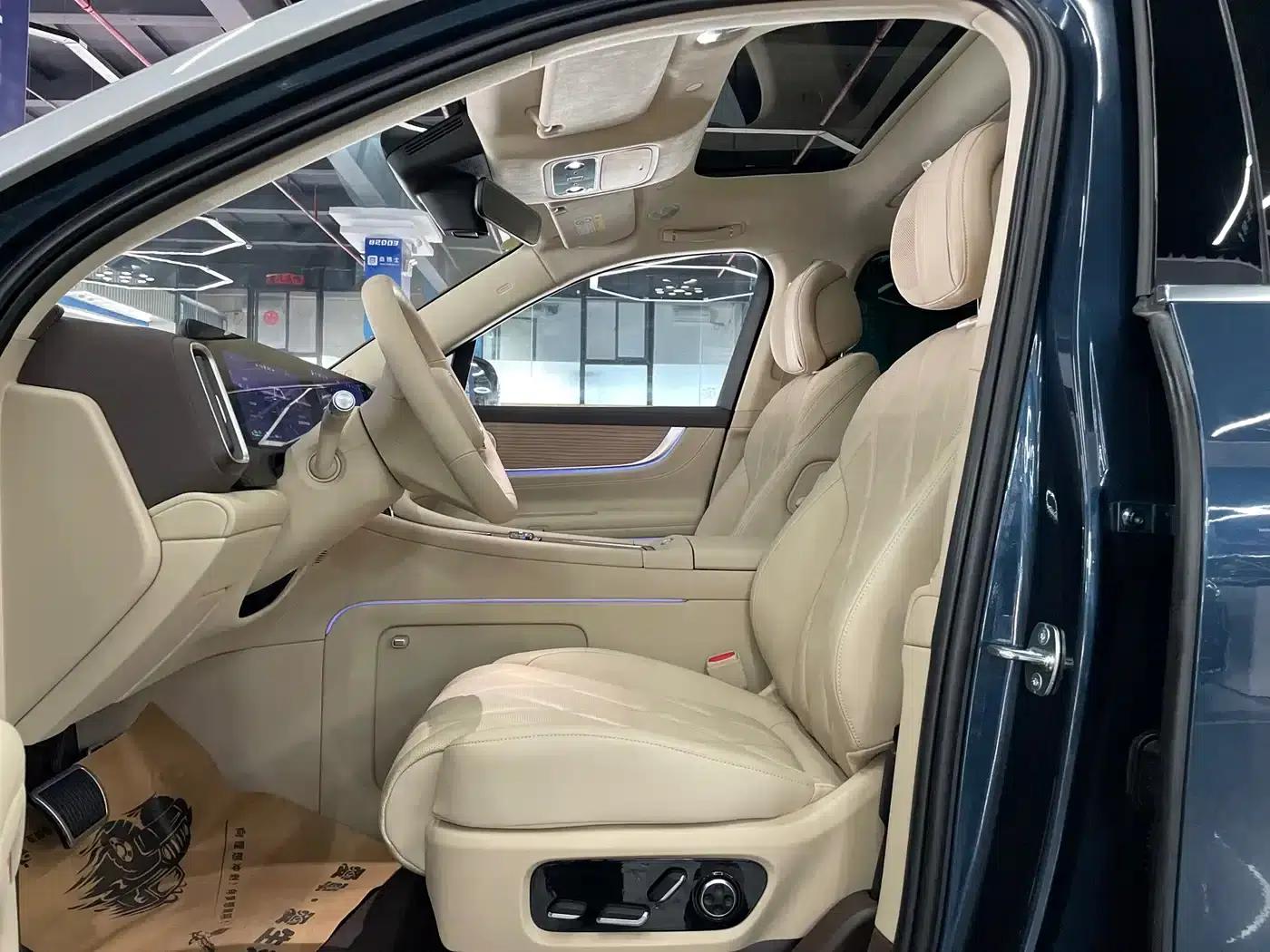 Wenjie M9 2025 Extended Range Ultra Edition 52kWh 5-Seat Version (192-line LiDAR) — миниатюра 9
