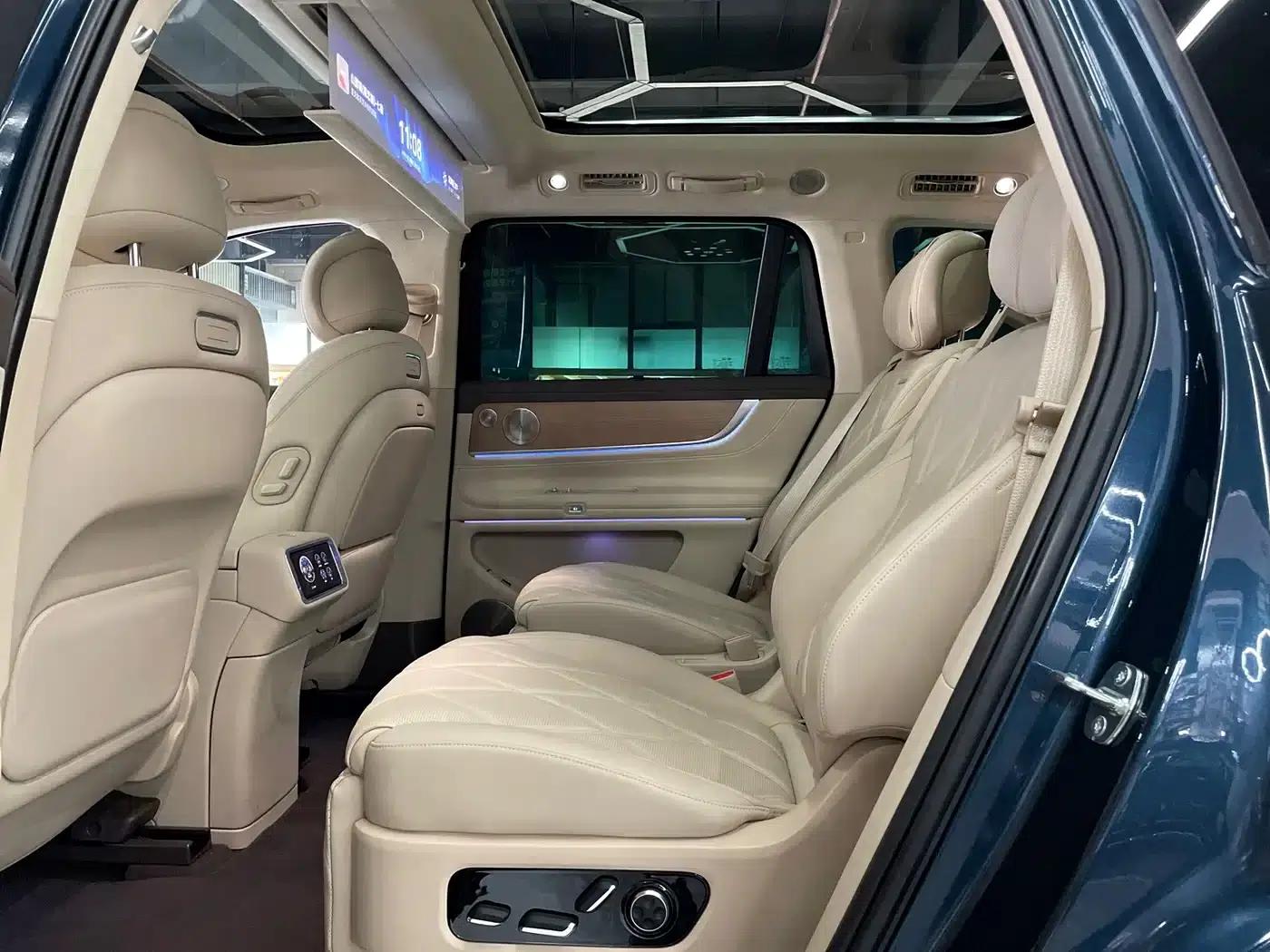 Wenjie M9 2025 Extended Range Ultra Edition 52kWh 5-Seat Version (192-line LiDAR) — миниатюра 10