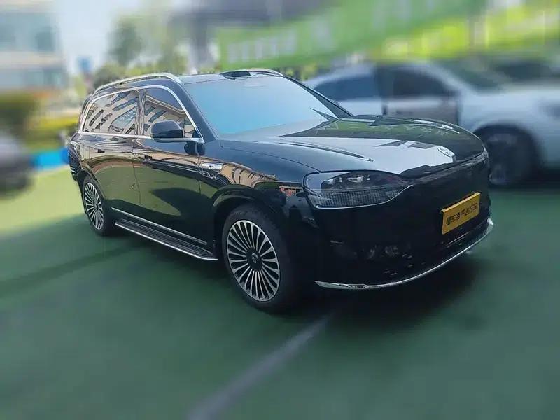 Wenjie M9 2024 Ultra Range Extended 6-Seater — миниатюра 2