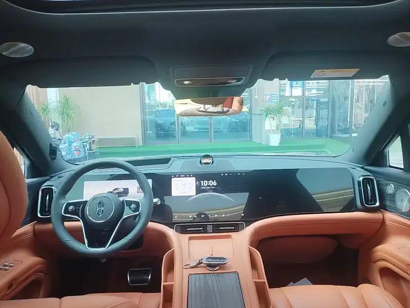 Wenjie M9 2024 Ultra Range Extended 6-Seater — миниатюра 7