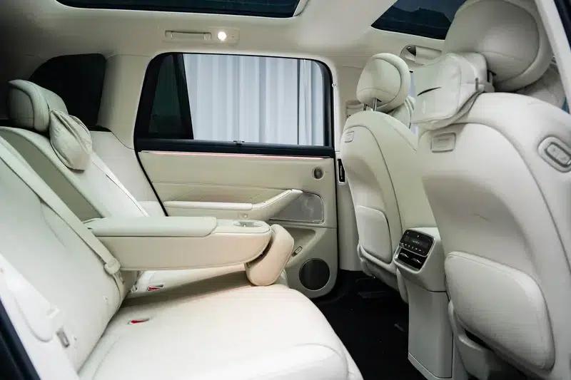 Wenjie M8 2025 Pure Electric Max+ 5-Seat 4WD Version (192-line LiDAR) — миниатюра 9