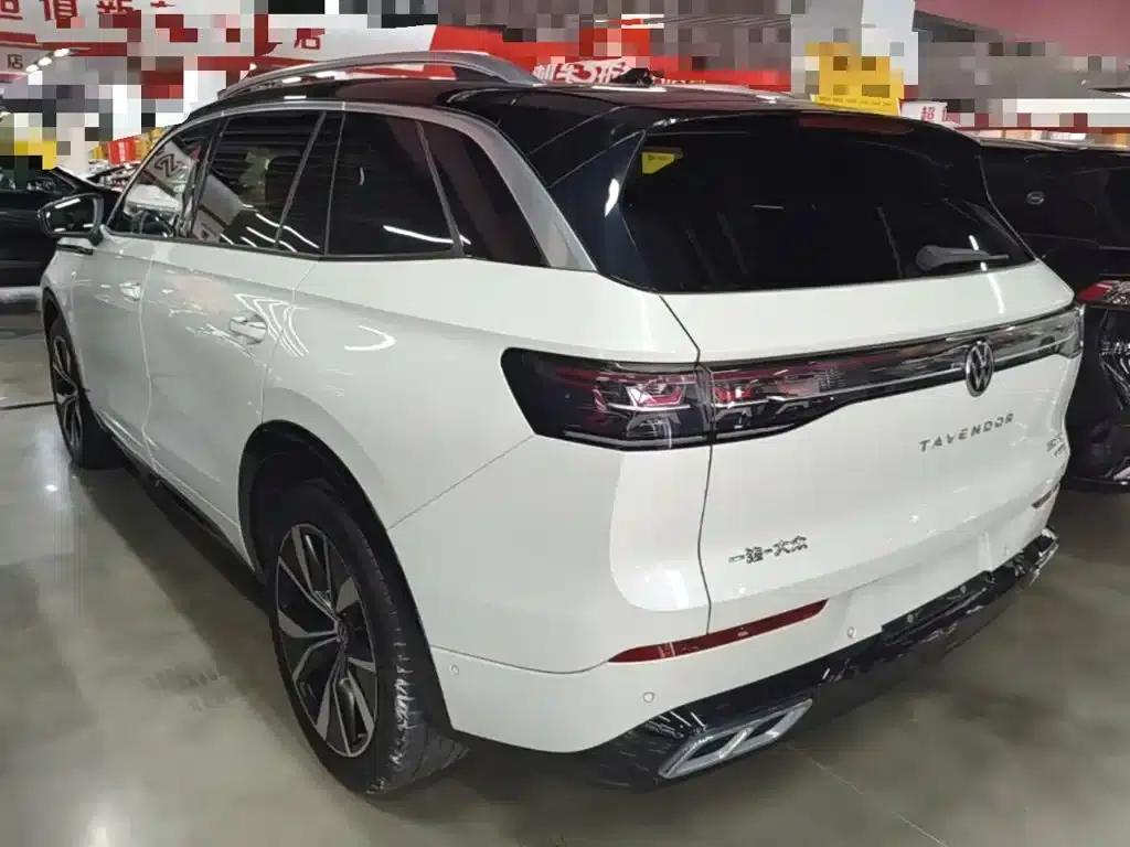 2023 Range Rover 380TSI AWD R-Line Touring Edition — миниатюра 5
