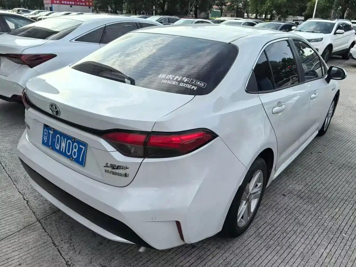 Levin 2021 Hybrid 1.8H E-CVT Luxury Edition — миниатюра 3