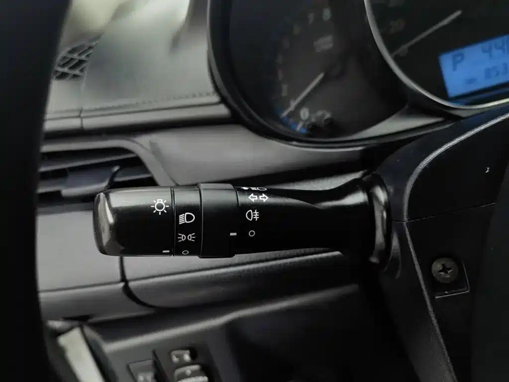 YARiS L Zhixuan 2016 Facelift 1.5E CVT Dynamic Edition — миниатюра 21