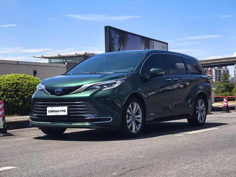 Sena 2023 Hybrid 2.5L Premium Edition — миниатюра 1