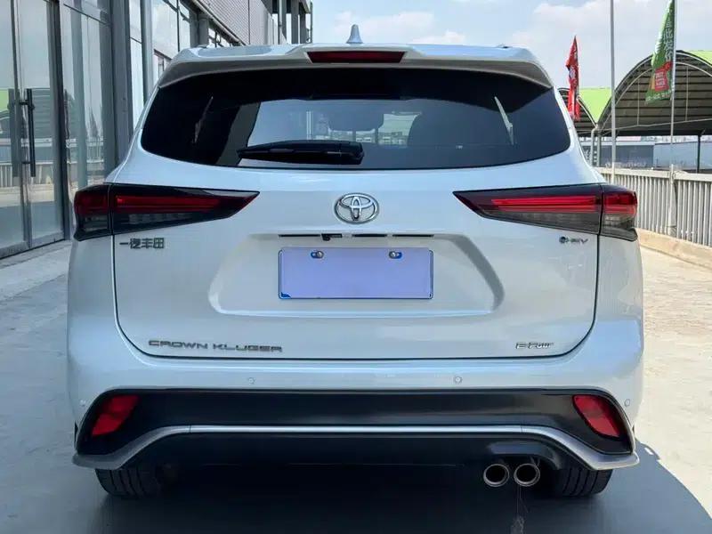 Crown Land Cruiser 2024 Intelligent Hybrid Dual Engine 2.5L E-CVT AWD Premium Edition — миниатюра 5
