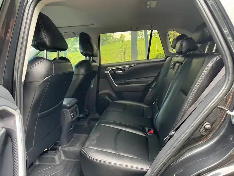 RAV4 2020 2.0L CVT 2WD Fashion Edition — миниатюра 11