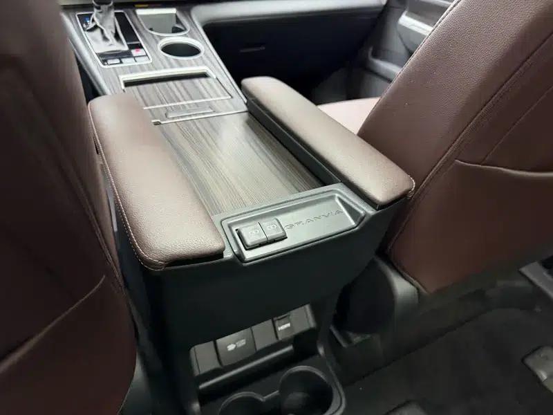 2023 Grevia Intelligent Hybrid Dual Engine 2.5L Flagship VIP — миниатюра 11