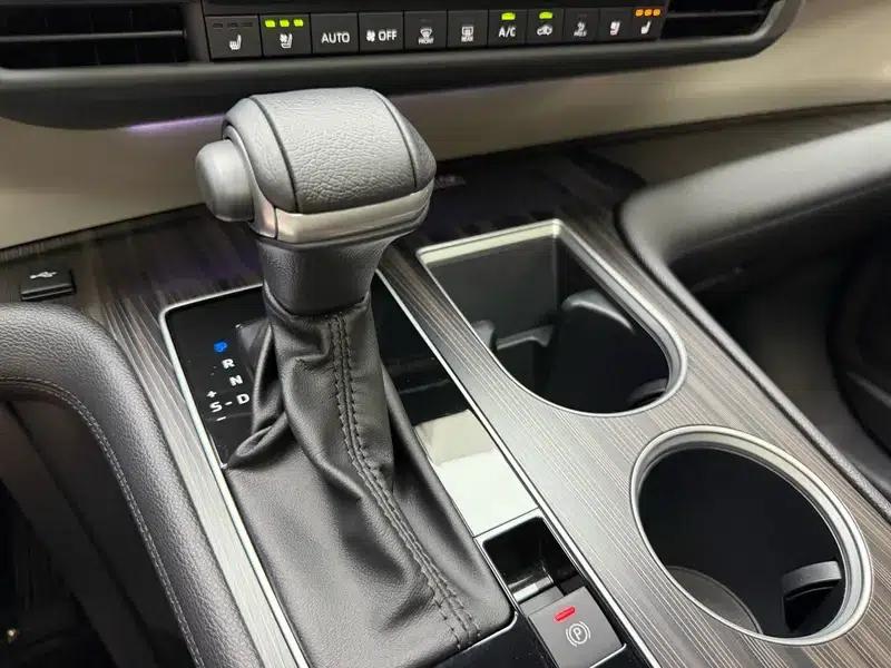 2023 Grevia Intelligent Hybrid Dual Engine 2.5L Flagship VIP — миниатюра 24