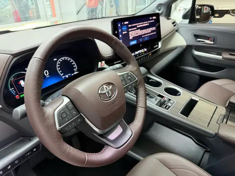 2023 Grevia Intelligent Hybrid Dual Engine 2.5L Flagship VIP — миниатюра 25